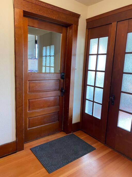 Historic Downtown Riverview Flat, No 3 Astoria Ngoại thất bức ảnh