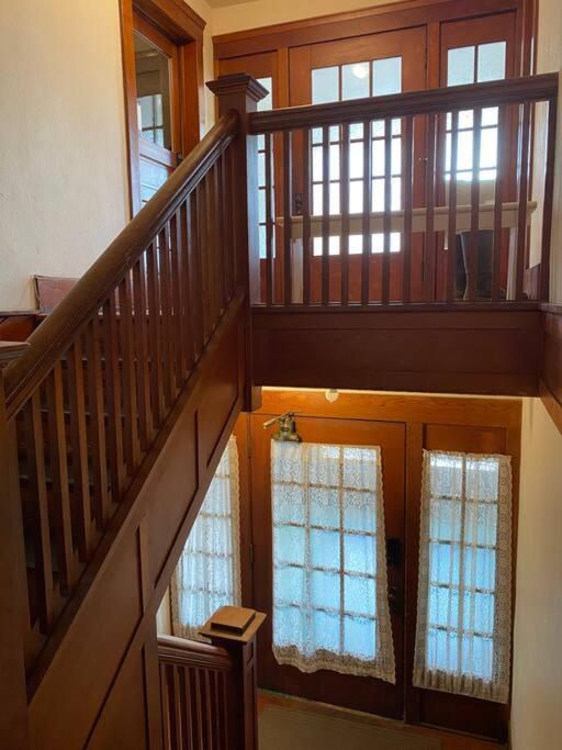 Historic Downtown Riverview Flat, No 3 Astoria Ngoại thất bức ảnh